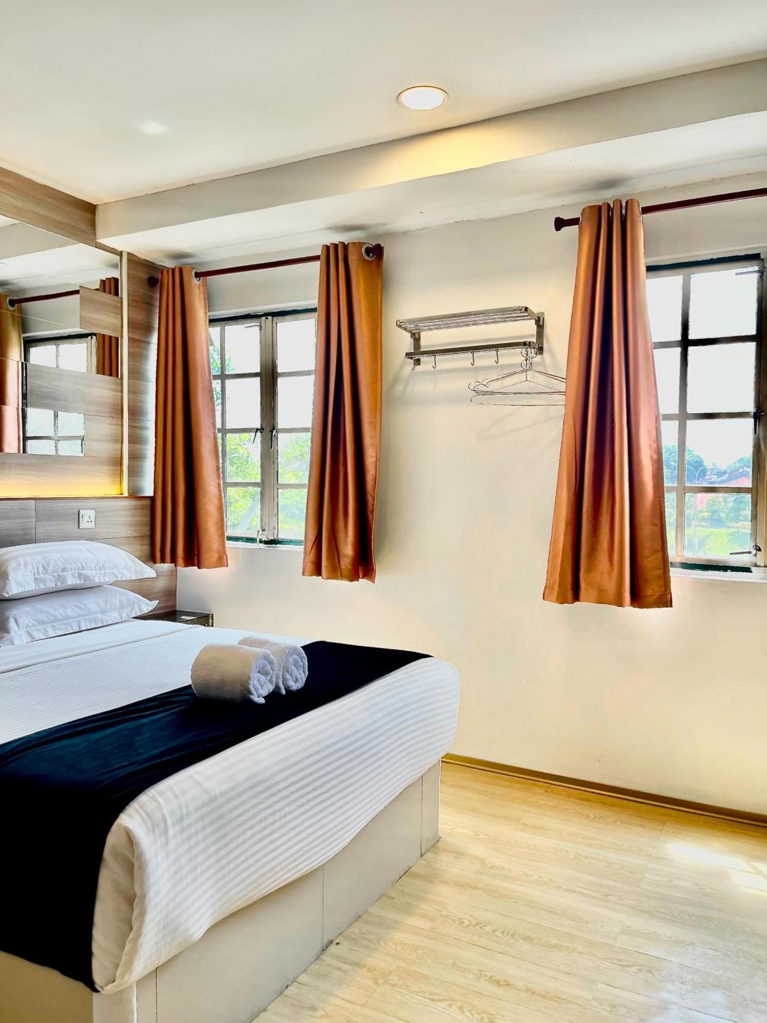 Hotel Villa Σερεμπάν Εξωτερικό φωτογραφία